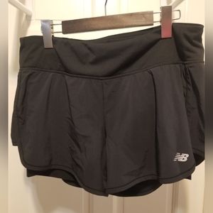 New Balance 2 in 1 black short